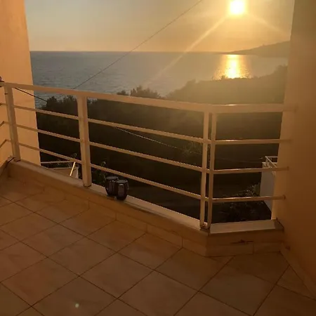 Santa Apartment